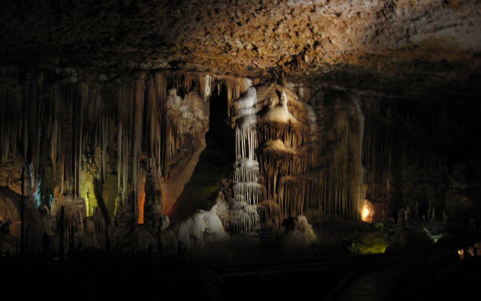 Cave1