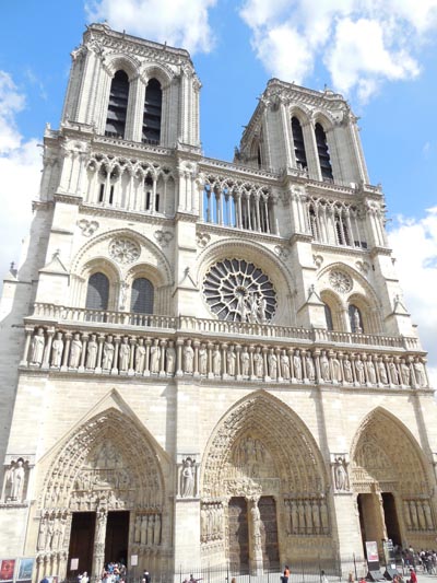 ejNotre Dame