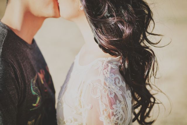 trkiss_young-couple-1031642_1920